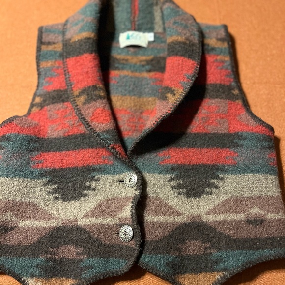 Vintage REI Wool Vest - Picture 6 of 16